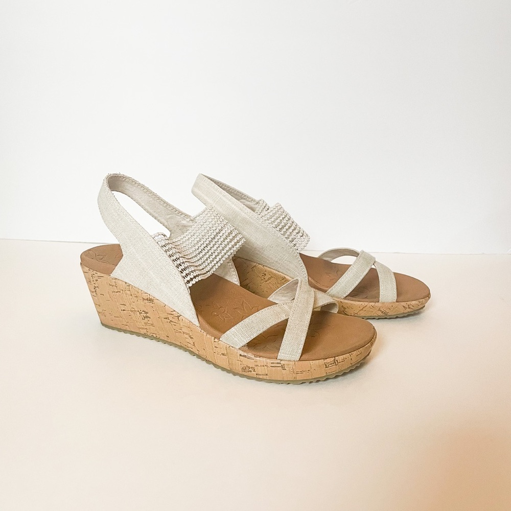 Sketchers Luxe Foam Wedge Sandals size 8.5